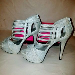 Qupid Cori Peep Toe Glittery Platform Stiletto